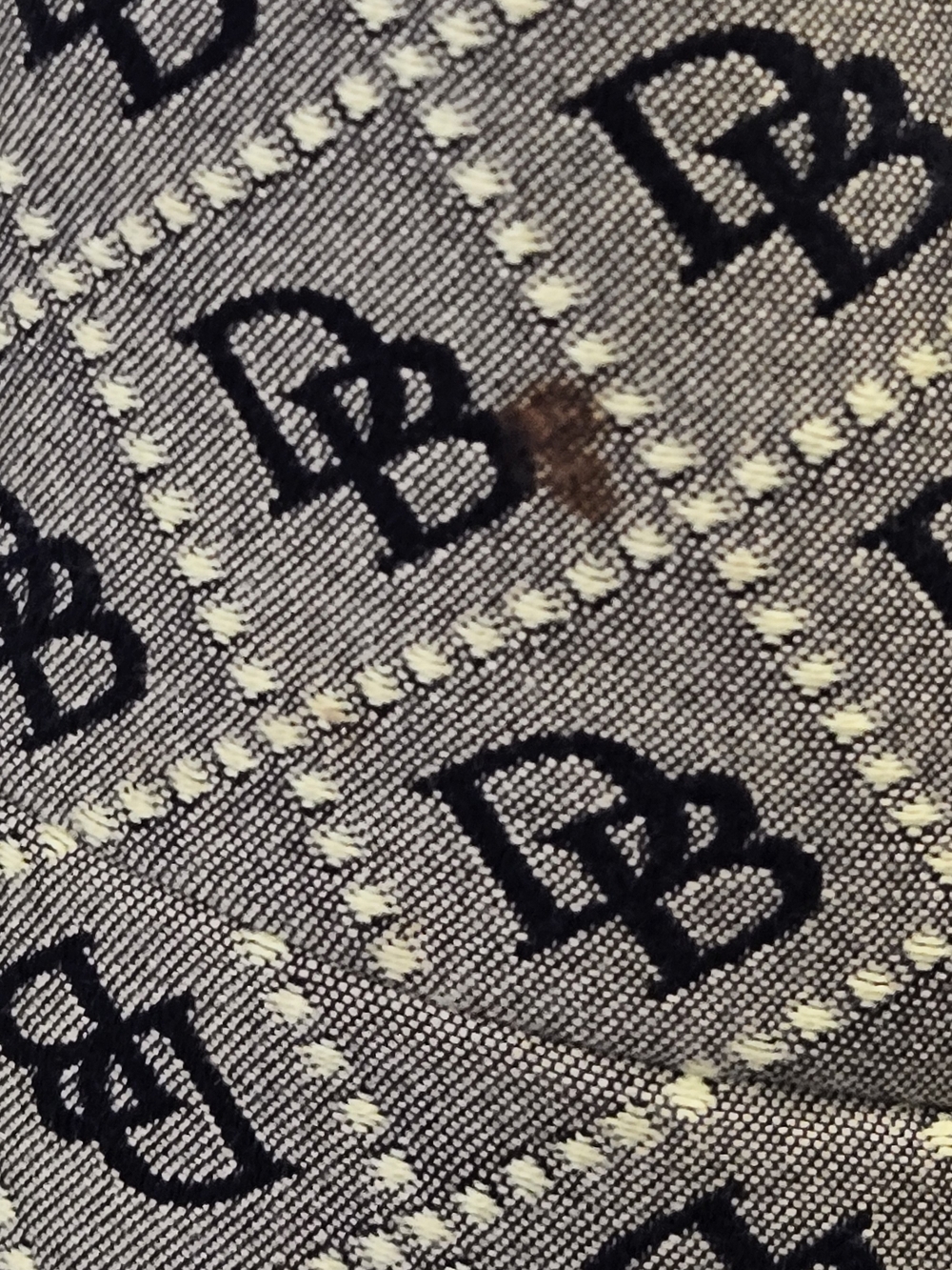 Dooney & Bourke Vintage Large Black and Gray Signature Monogram Shoulder Bag - Picture 16 of 16